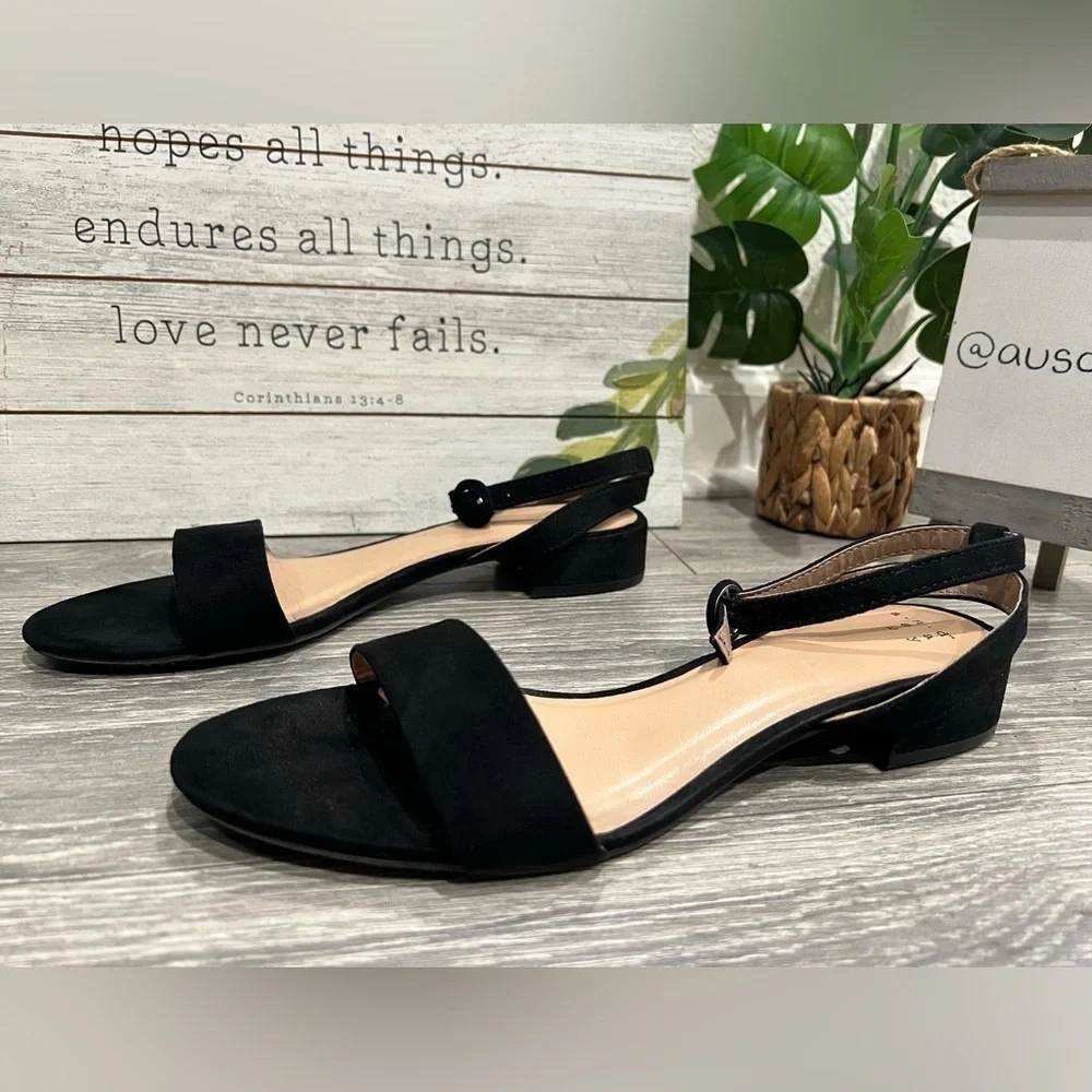 A New Day Small Block Heel Black Faux Suede Ankle Strap Sandals in Black. 8.5